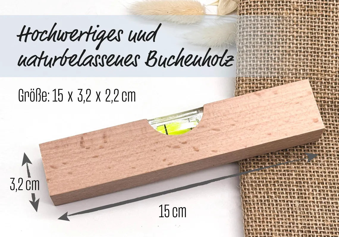 Geschenkidee zur Hochzeit personalisierte Wasserwaage mit Hausmotiv