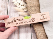 Personalisierte Mini-Wasserwaage aus Holz als Geschenk für Papa
