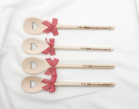 Kochlöffel mit Gravur – „Bei Mama schmeckt’s am besten“ – Geschenk für Mama – Muttertagsgeschenk – Küchenhelfer mit Spruch