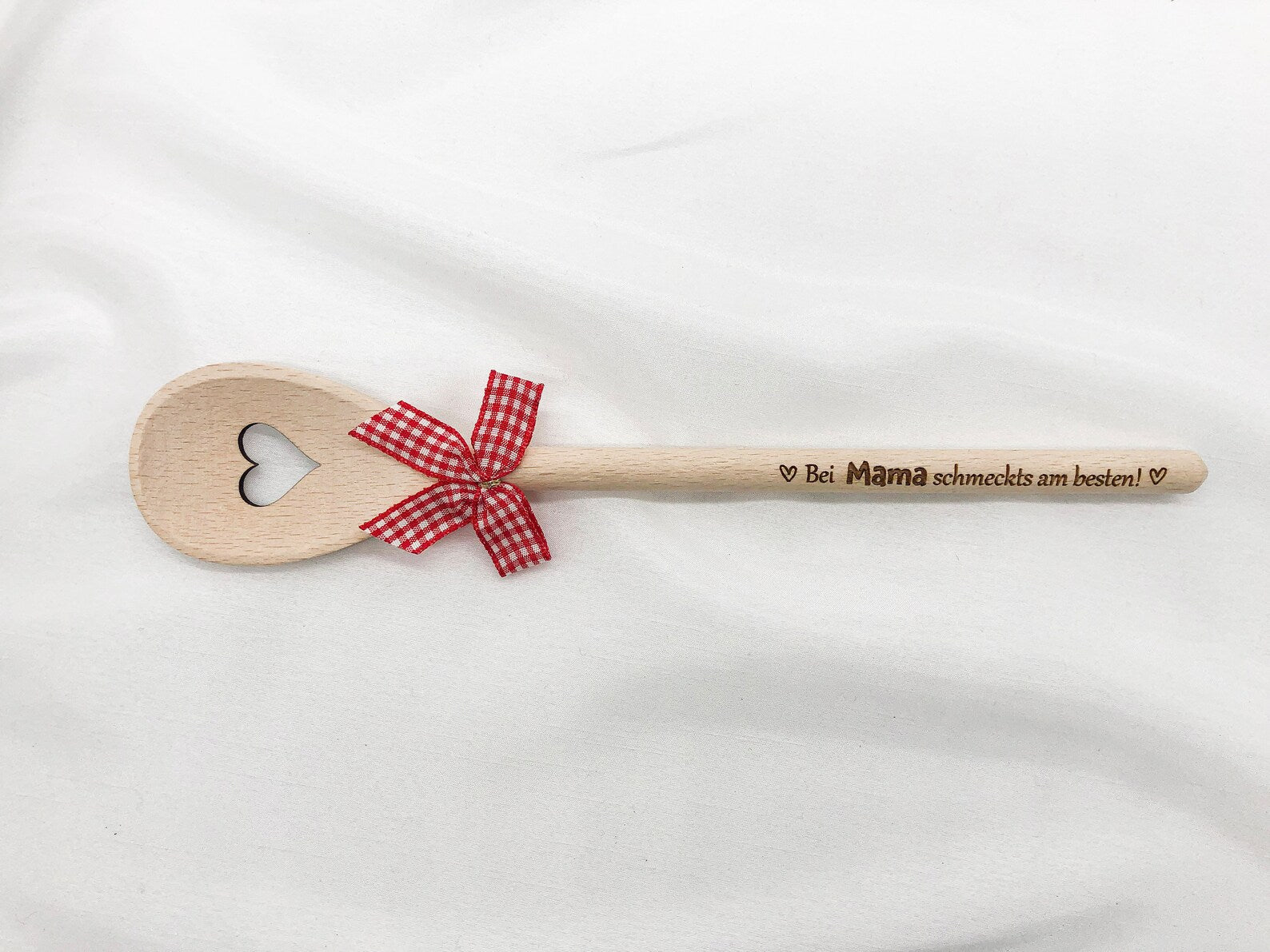 Kochlöffel mit Gravur – „Bei Mama schmeckt’s am besten“ – Geschenk für Mama – Muttertagsgeschenk – Küchenhelfer mit Spruch