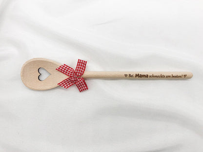 Kochlöffel mit Gravur – „Bei Mama schmeckt’s am besten“ – Geschenk für Mama – Muttertagsgeschenk – Küchenhelfer mit Spruch