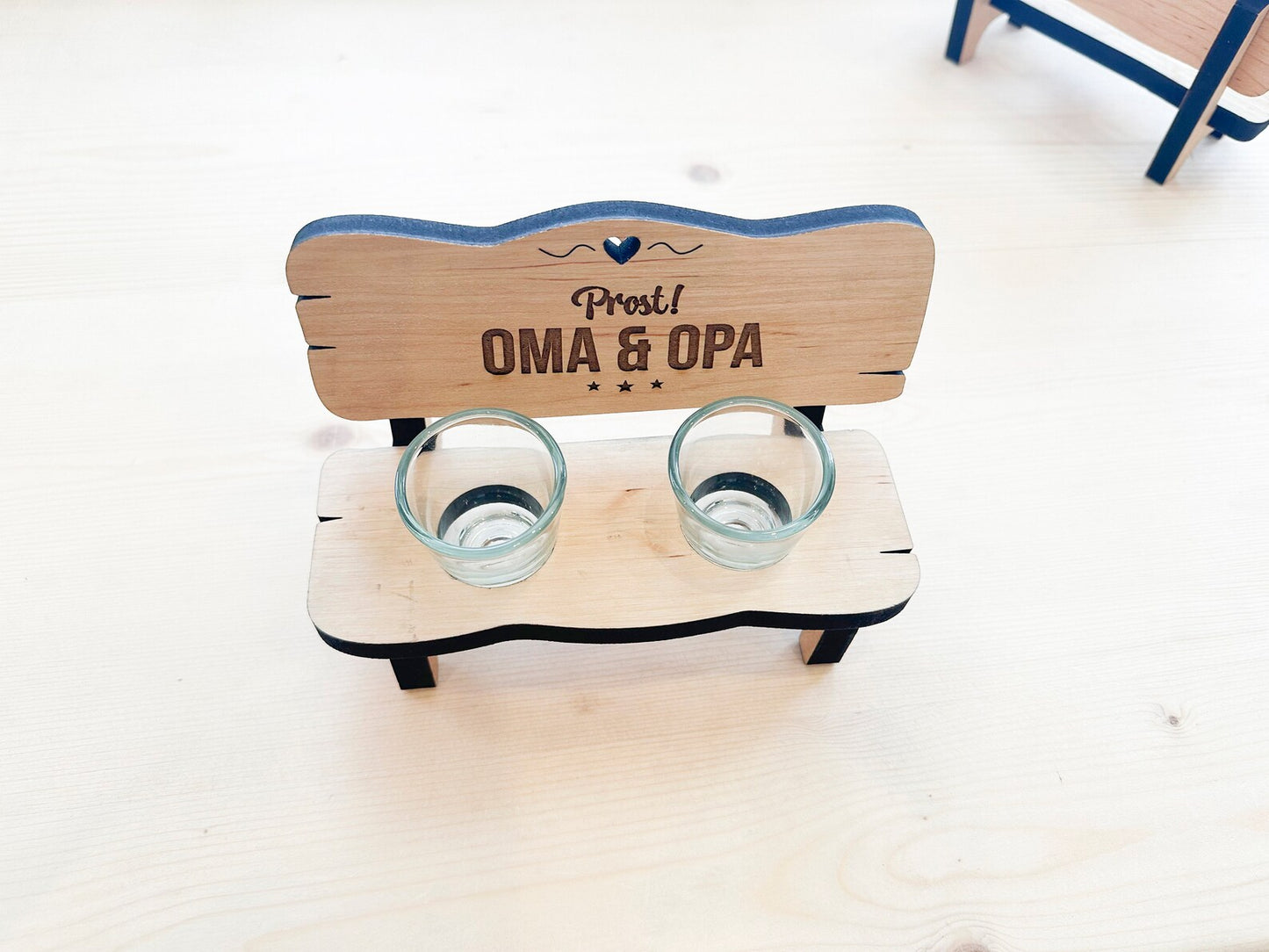 Schnapsbank „Prost Oma & Opa“ – Das originelle Geschenk für Großeltern