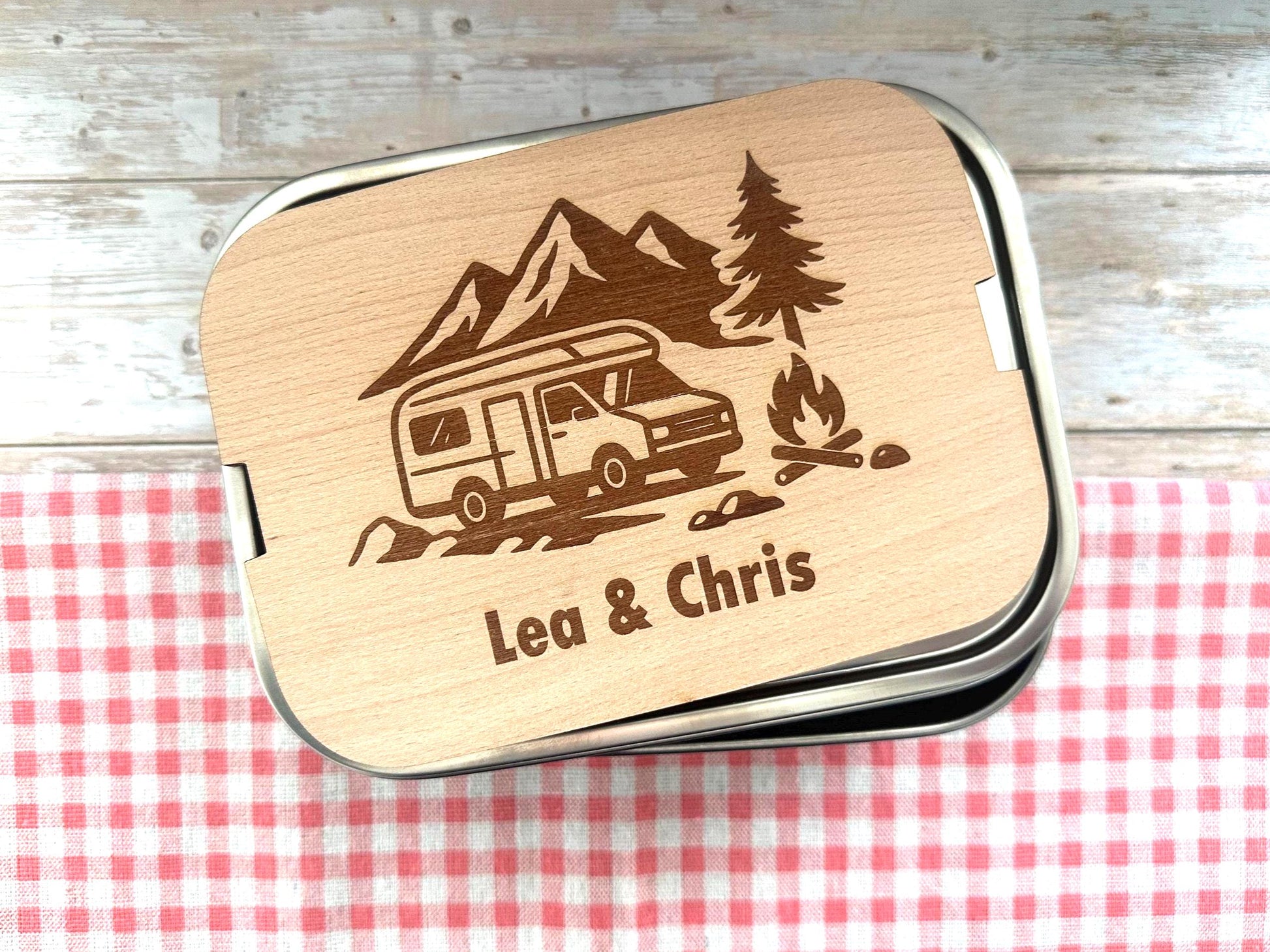 Personalisierte Brotdose Edelstahl, mit Namen, Outdoor & Camping, wasserdicht mit Trennsteg und Schneidebrett