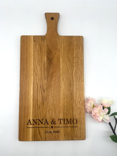 Personalisiertes Schneidebrett Eiche – Hochzeitsgeschenk mit Gravur Name & Datum – Geschenkidee Brautpaar individuell