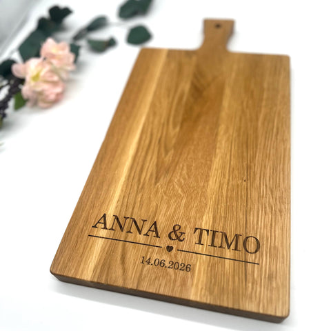 Personalisiertes Schneidebrett Eiche – Hochzeitsgeschenk mit Gravur Name & Datum – Geschenkidee Brautpaar individuell