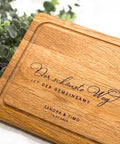 Personalisiertes Schneidebrett Eiche – Hochzeitsgeschenk mit Gravur Name & Datum – Geschenkidee Brautpaar individuell