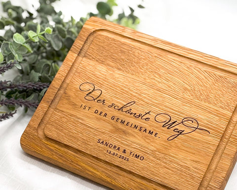 Personalisiertes Schneidebrett Eiche – Hochzeitsgeschenk mit Gravur Name & Datum – Geschenkidee Brautpaar individuell