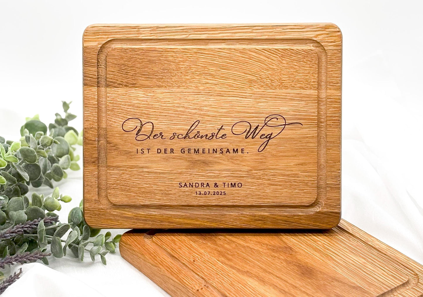 Personalisiertes Schneidebrett Eiche – Hochzeitsgeschenk mit Gravur Name & Datum – Geschenkidee Brautpaar individuell