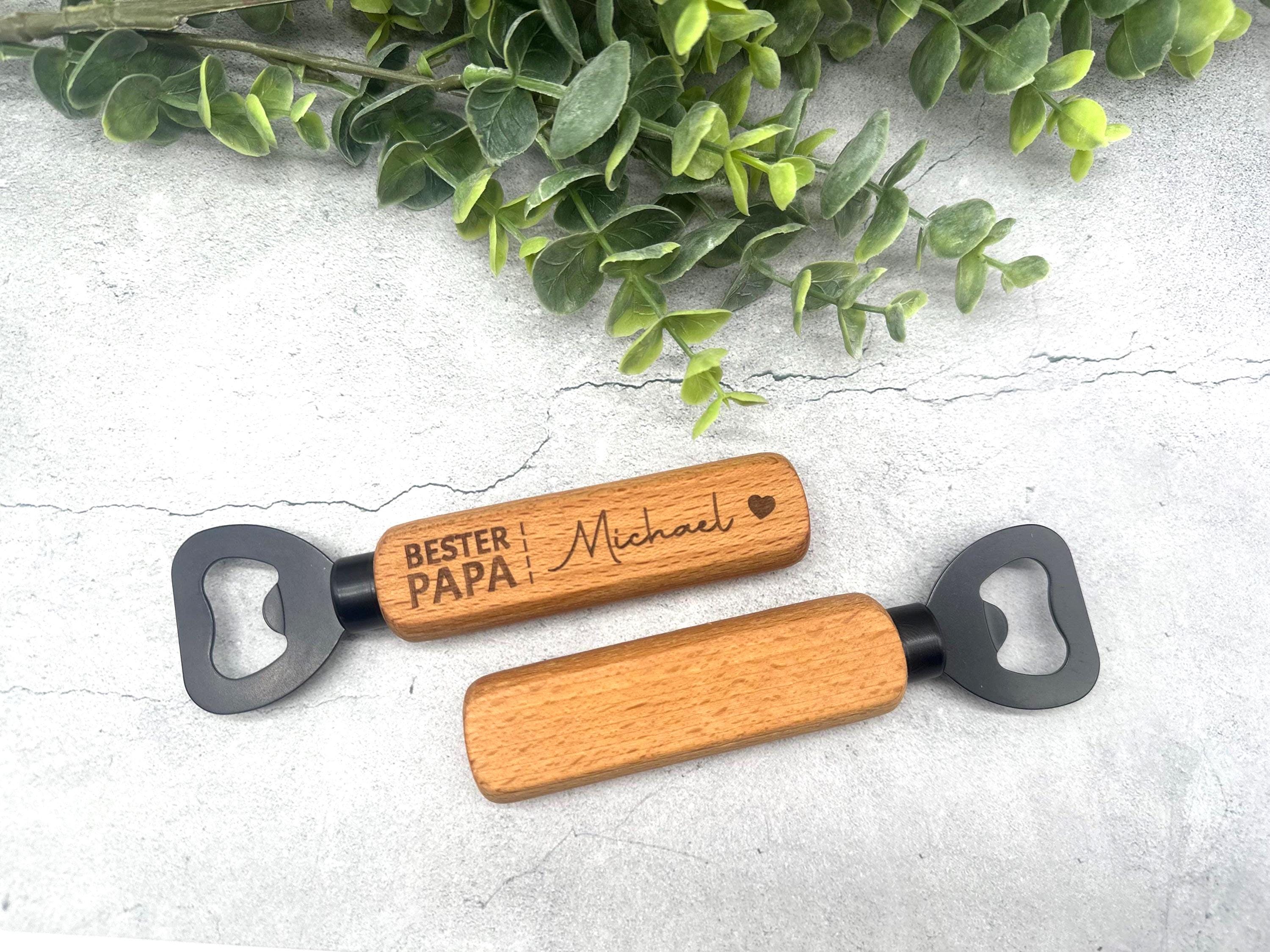 Personalisierter Flaschenöffner aus Holz für Papa mit Gravur "Bester Papa" und Namen | Geschenk für Vatertag, Geburtstag, Weihnachten