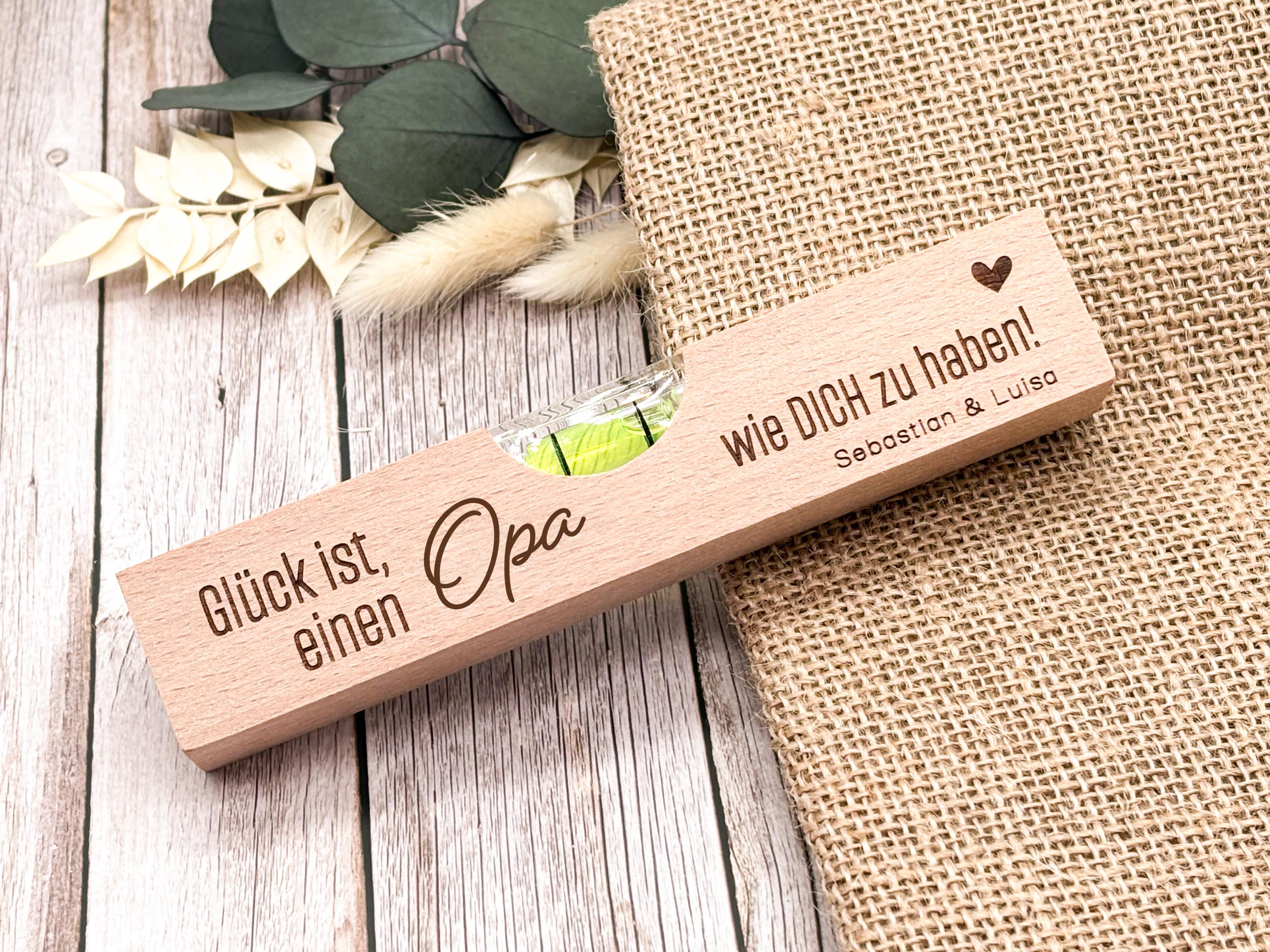 Personalisiertes Geschenk für Papa – Mini-Wasserwaage aus Buchenholz mit Gravur - Vatertag - "Glück ist..."