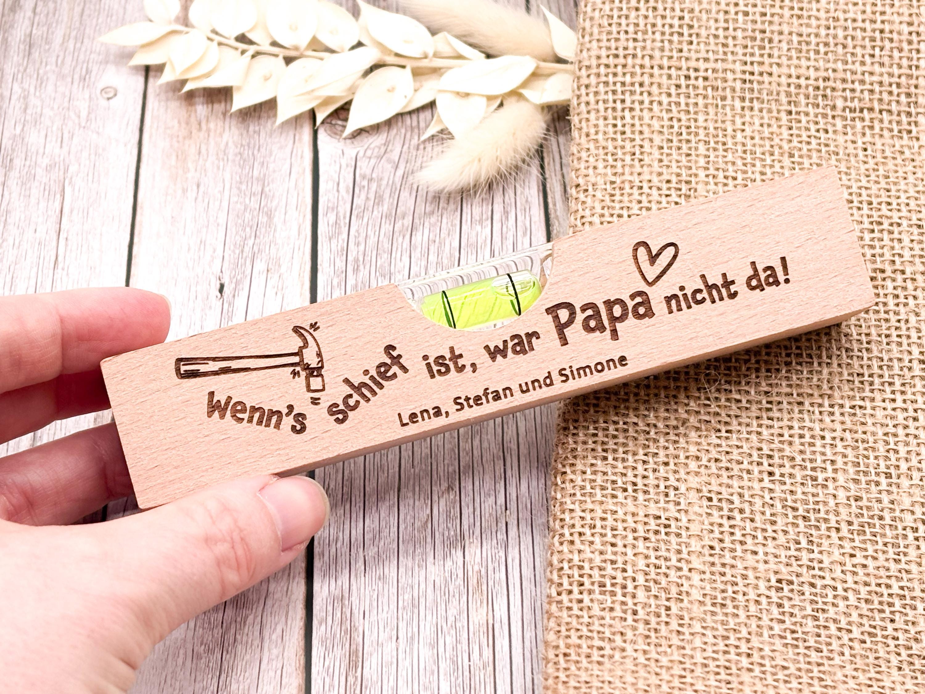 Lustiges Vatertagsgeschenk aus Buchenholz mit Gravur
