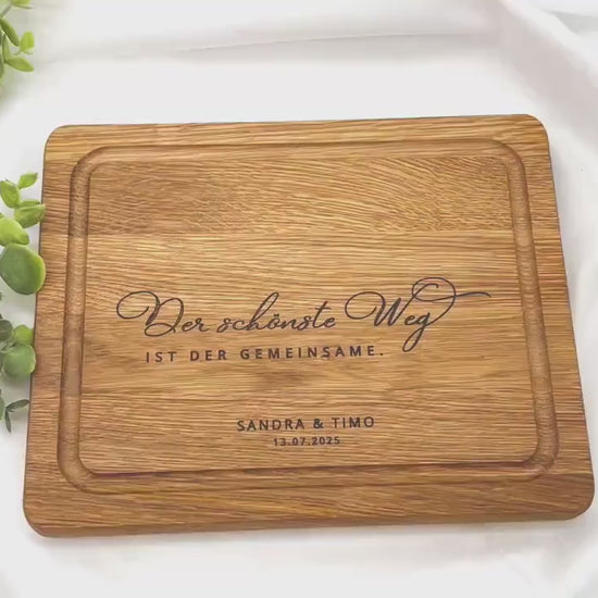 Personalisiertes Schneidebrett Eiche – Hochzeitsgeschenk mit Gravur Name & Datum – Geschenkidee Brautpaar individuell